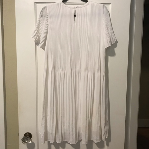 Oak + Fort Pleated Dress - Picture 2 of 4